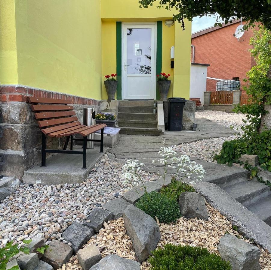 Penzion Slunecnice Dvur Kralove nad Labem Luaran gambar