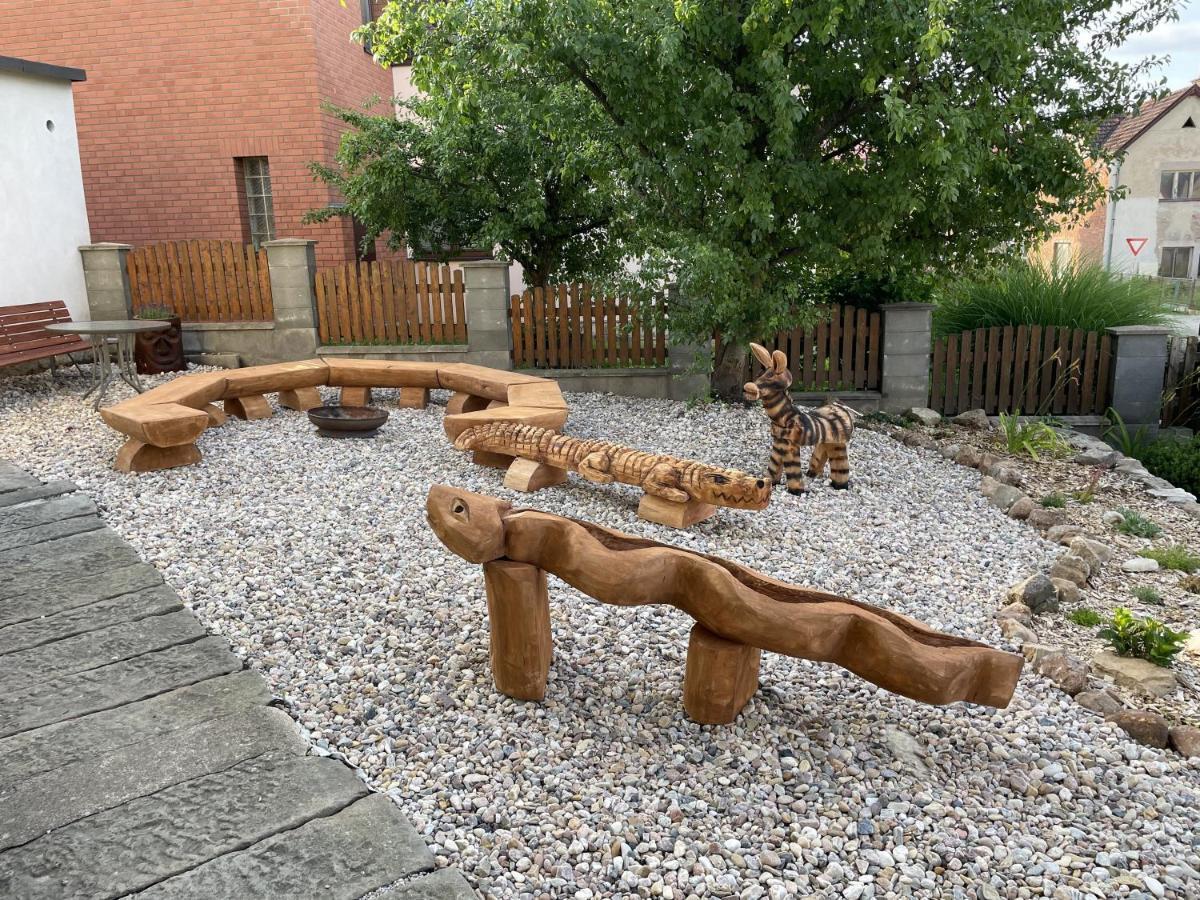 Penzion Slunecnice Dvur Kralove nad Labem Luaran gambar